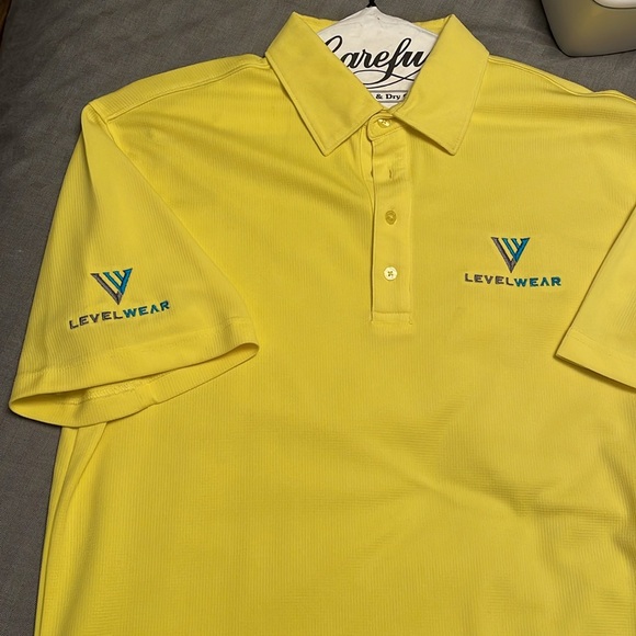 Levelwear men’s golf polo size medium - Picture 3 of 4